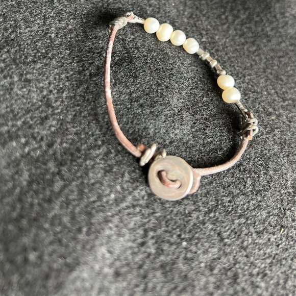 Silpada Boho 925 & Freshwater Pearl Leather Bracelet - Picture 3 of 4